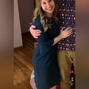 Old Navy Green Dress sleeves